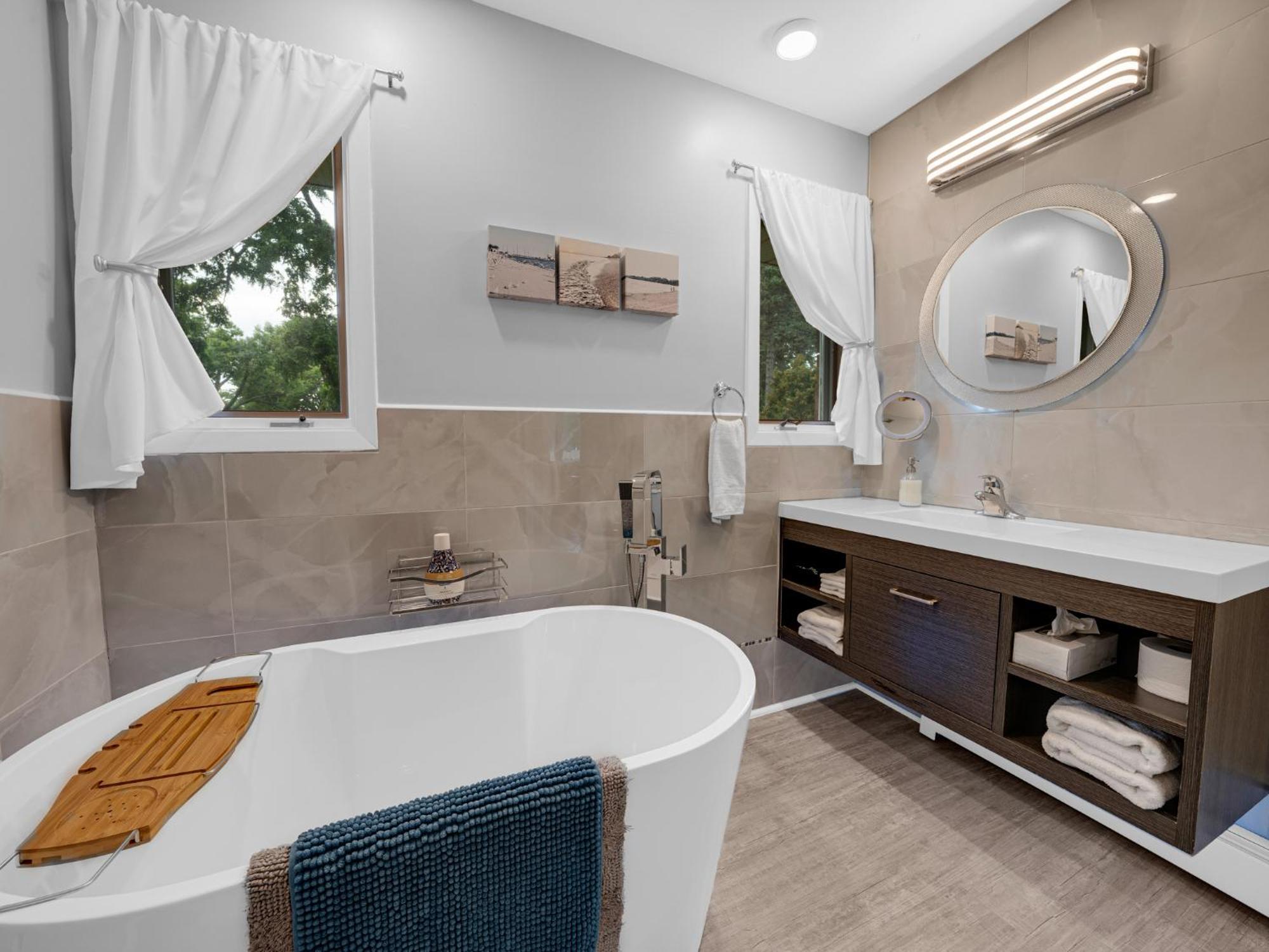Coastal Suite #1 Cozy Suite #2 - Seacliff Beach Suites Leamington Dış mekan fotoğraf